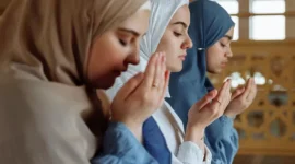 They spend more time reading the Quran, attending Puasa Ramadhan: Manfaat Jasmani dan Rohani yang Luar Biasa