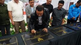 Barnas Adjidin Resmikan Gedung Rp3,5 Miliar, Apa Kata Pemuda Garut?