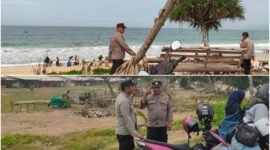 operasi lilin lodaya, pengamanan pantai santolo, wisata garut, polsek cikelet, liburan tahun baru 2025, wisata santolo, keamanan wisata, liburan garut, pengunjung pantai santolo