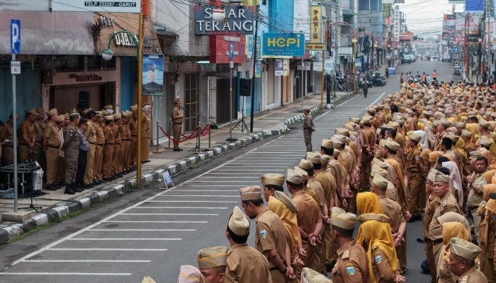 Bukan Sekadar Apel, Ini Tujuan Besar Bupati Syakur di Pengkolan Garut!