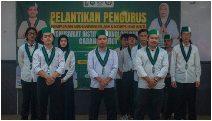 HMI Komisariat ITG resmi melantik pengurus baru periode 2025–2026 di Aula Dinas Sosial Garut. Jalaludin Kifti terpilih sebagai Ketua Umum, mengusung semangat kaderisasi sebagai jantung pergerakan.
