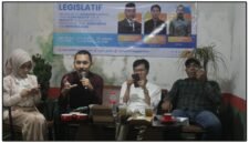 Para narasumber pada Dialog Publik Legislatif