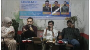 Para narasumber pada Dialog Publik Legislatif